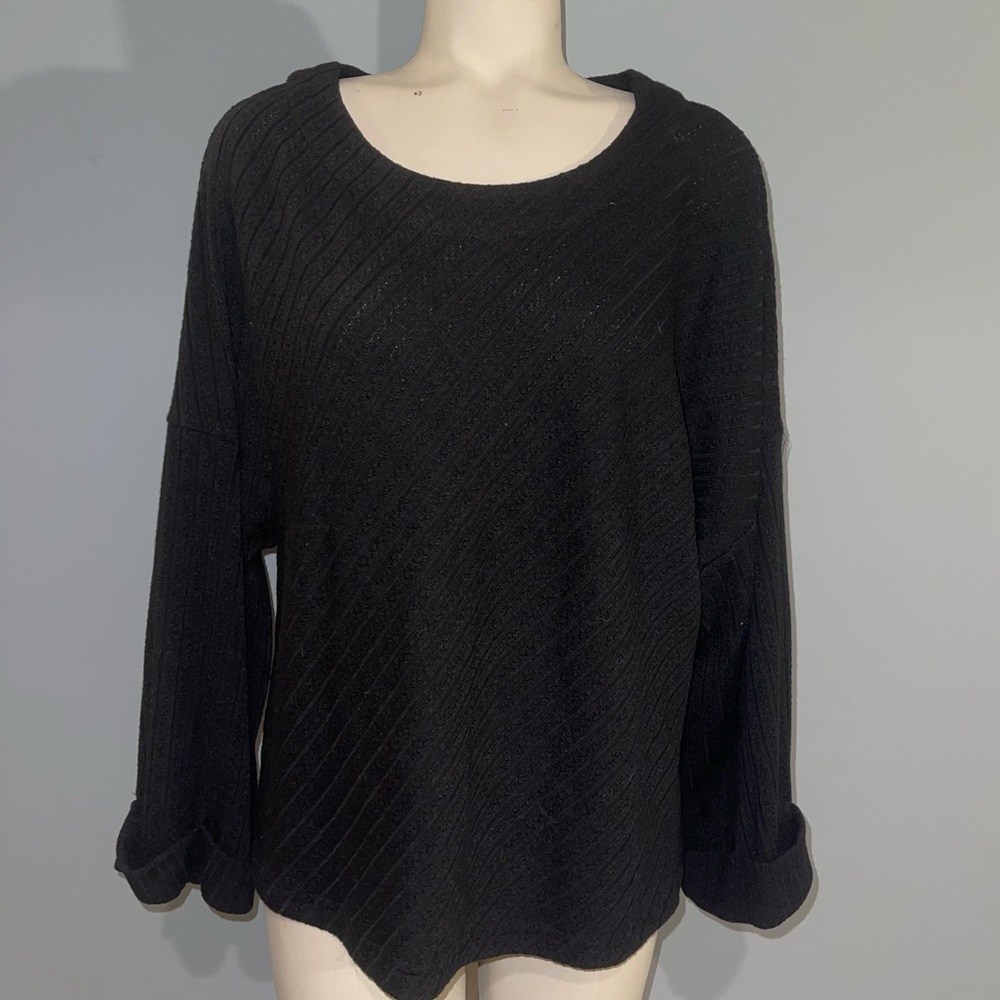 Black sweater top shirt woman’s medium Love Riche